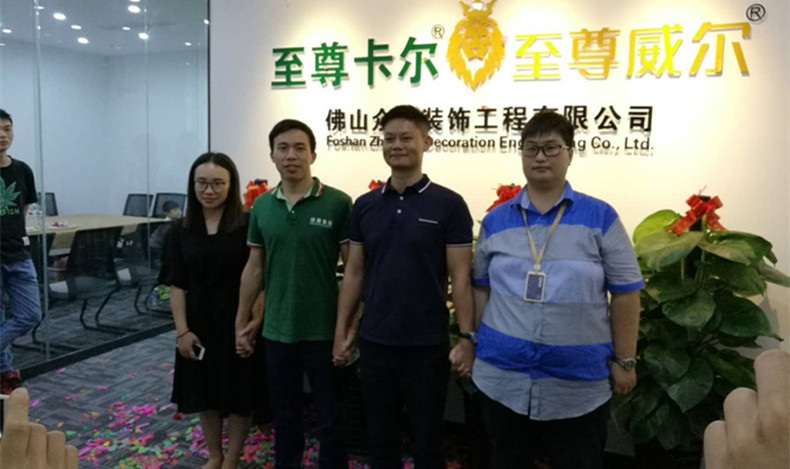 勵志人生丨微笑是我們身上最寶貴的財富