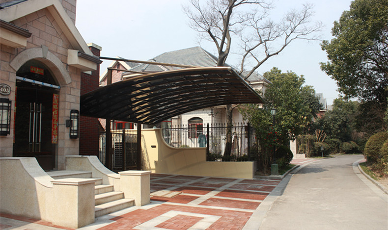 鋁合金車棚雨棚的幾大特點(diǎn)