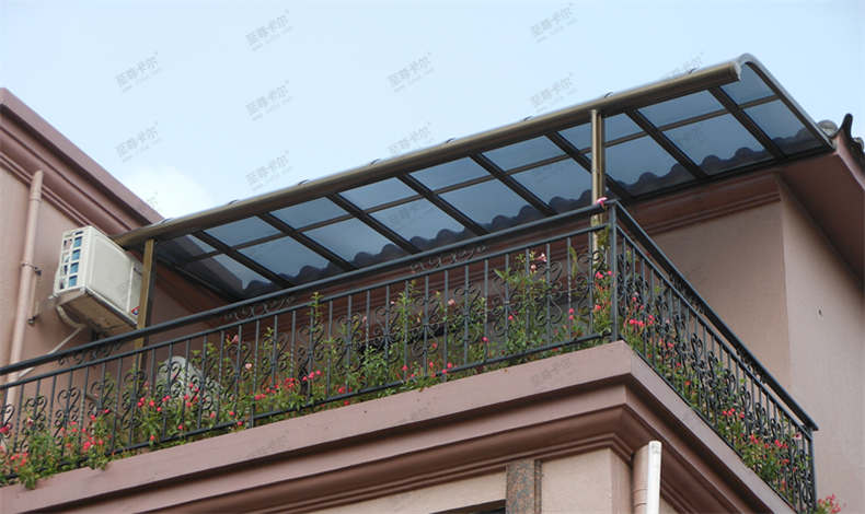 有了至尊卡爾你再也不用擔心，買到質量不好的雨棚