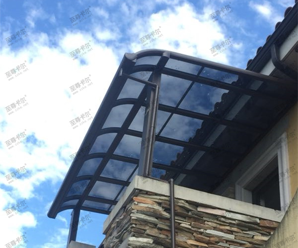 陽臺雨棚用這種材料好