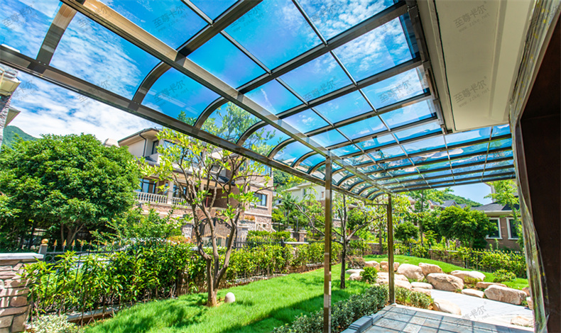 常用的露臺雨棚材質(zhì)有哪些？露臺雨棚用什么材質(zhì)好