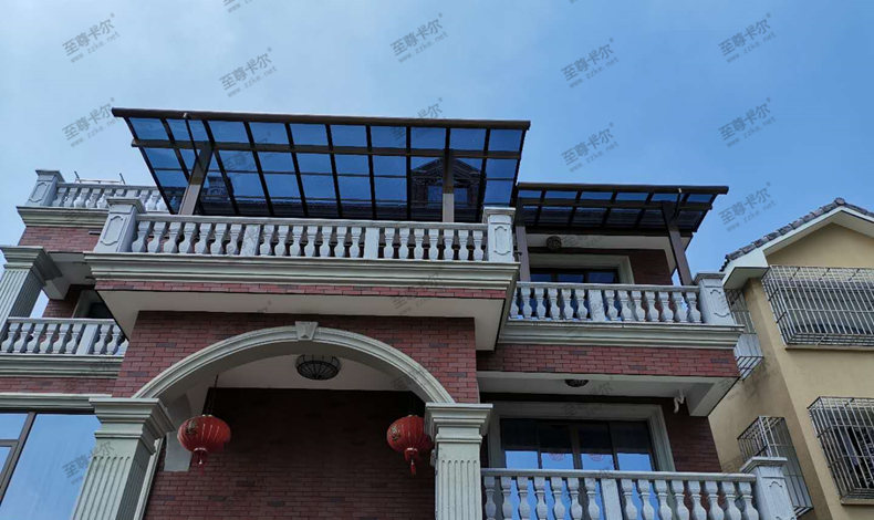 至尊卡爾雨棚怎么樣？看完才能選對雨棚廠家