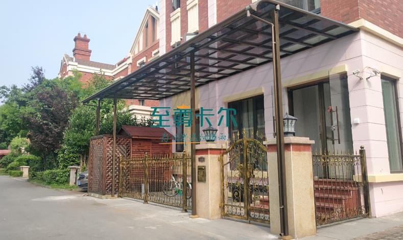 雨棚材料哪種最耐用？雨棚價(jià)格多少錢(qián)一平？
